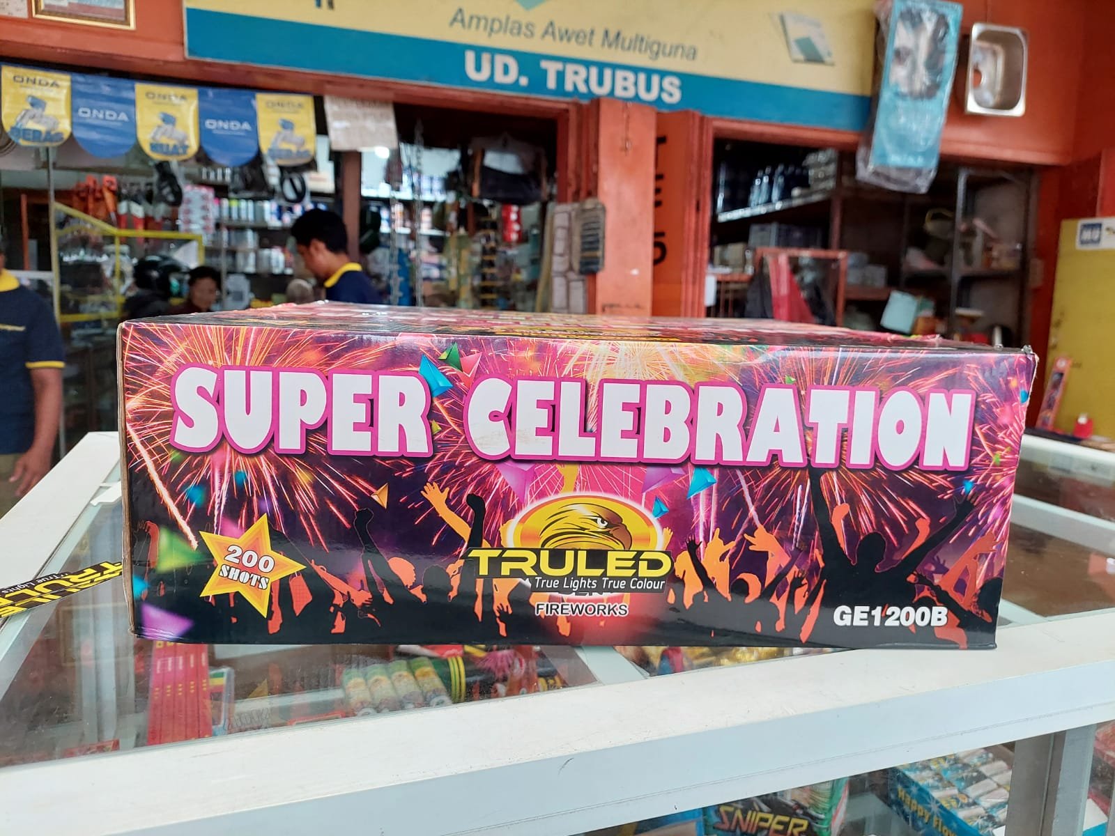 SUPER CELEBRATION 1